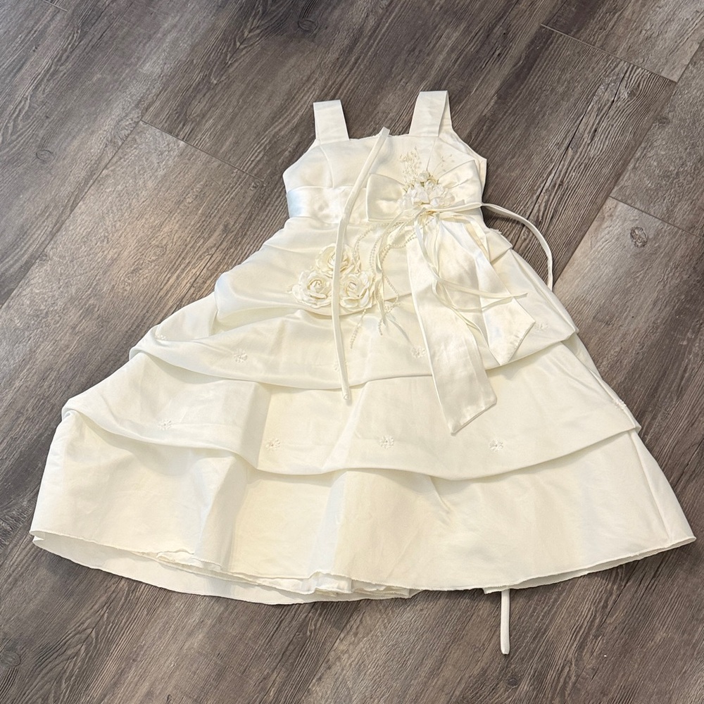 Thyโ Thy Flower Girl Charming White Kids Formal Dress